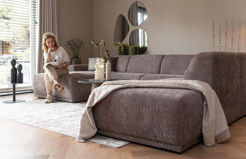 Teddy-loungebank-izzy-met-model-thera