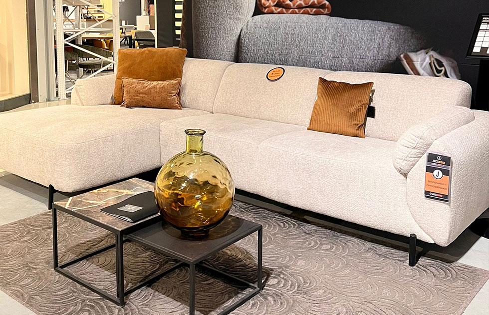 bank-kopen-vlakbij-utrecht-amersfoort-fenn-jaxxchoice-loods-5