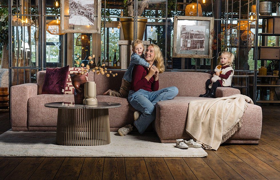 Izzy-roze-hoekbank-bankentrends-2026