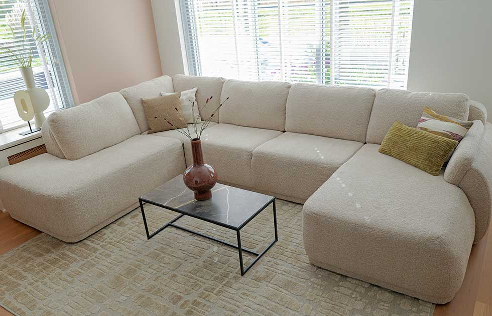 beige-bank-lavi-teddy-stof-binnenkijken