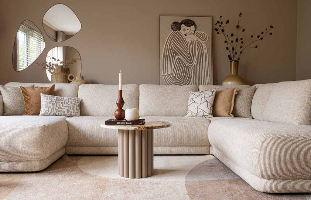 Beige bank Cole JaxxChoice