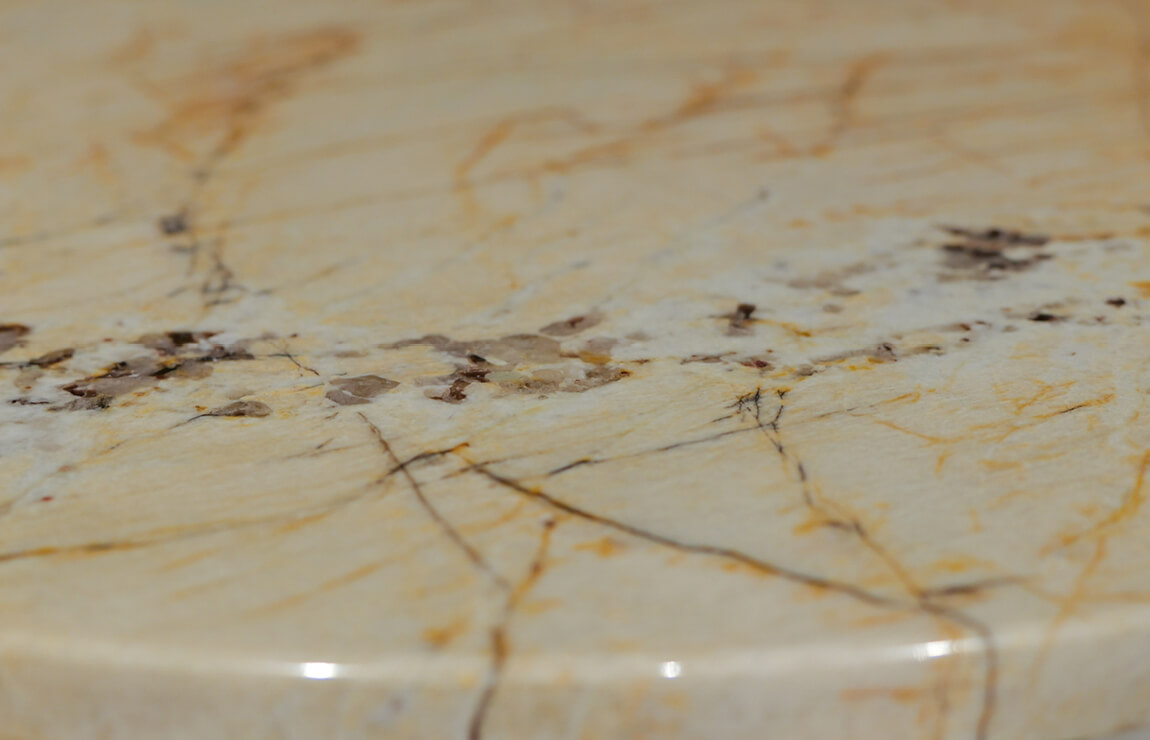 Ronde marmeren salontafel James beige met Patagonia blad